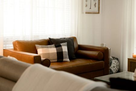 Elegant Family Living in a Sought-After Locale - Photo 3