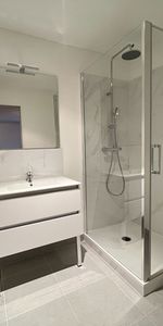 Location Appartement 2 pièces 48m² LILLE 59000 - Photo 4