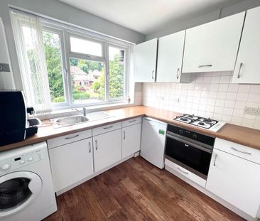2 bedroom maisonette to rent - Photo 4