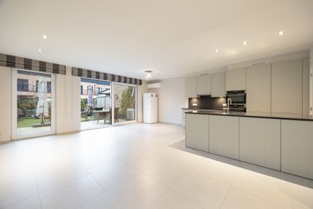 Gelijkvloers appartement met tuintje in centrum Sint-Antonius - Foto 5