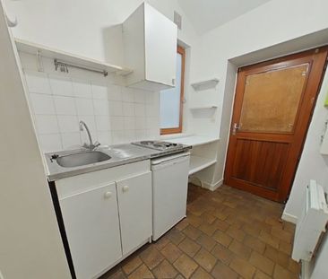 Appartement T1 A Louer - Lyon 2eme Arrondissement Ainay - 21.85 M2 - Photo 3