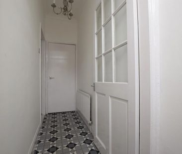 2 bedroom end of terrace house to rent - Photo 3
