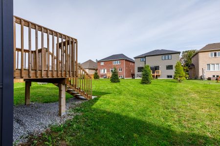 For Lease - 22 Simona Avenue, Wasaga Beach, Ontario - Photo 3