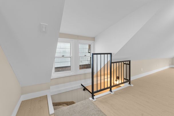 For Lease - 200 Sanford Avenue Unit# 2nd & 3rd, Hamilton, Ontario - Photo 1