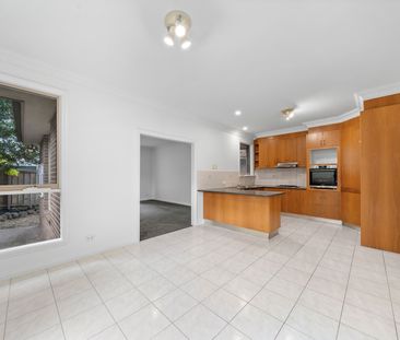 1 Haughton Court, Box Hill South VIC 3128 - House For Rent | Domain - Photo 3