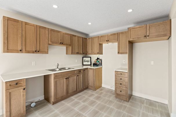 For Lease - 131 Fitzgerald Street, Grey Highlands, Ontario - Photo 1