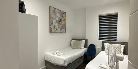 3 Bed Flat, Finchley Road, NW11 - Photo 3