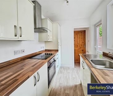 2 bedroom terraced house to rent - Photo 2