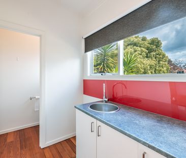 1 Watsonia Street, Oakleigh VIC 3166 - House For Rent | Domain - Photo 2