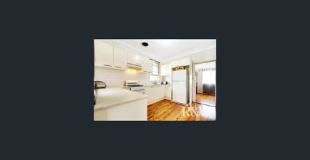 GREAT LOCATION! - Photo 4