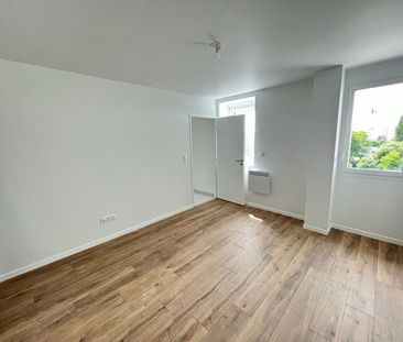 Location Appartement 2 pièces 43m² - Photo 3