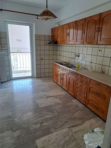 Διαμέρισμα για ενοικίαση Χατζηκυριάκειο (Πειραϊκή - Χατζηκυριάκειο) - Φωτογραφία 3