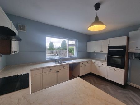 Brynlloi Road, Ammanford, SA18 - Photo 4