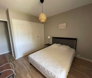 Location Appartement 4 pièces 84m² - Photo 3