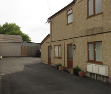 Glebe Road, Loughor, SWANSEA - Photo 1