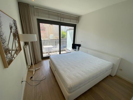 Gemeubeld appartement 1 kamer + terras (Kanaal van Brussel) - Photo 2