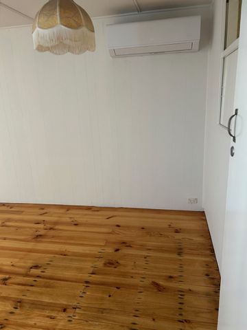 Centrally located! - Photo 4