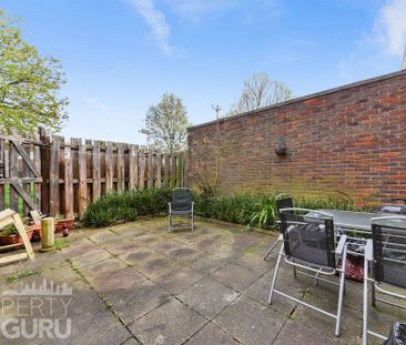 4 bedroom terraced house to rent - Photo 2