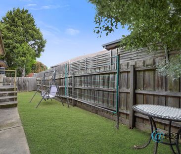 Centrally located - Photo 4