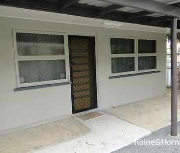 TWO BEDROOM UNIT, FULLY FURNISHED! - Photo 6