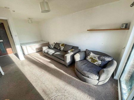 The Sanderlings, Ryhope, Sunderland, Tyne and Wear, SR2 0NU - Photo 2