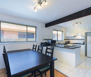 SPACIOUS FAMILY HOME - Photo 1