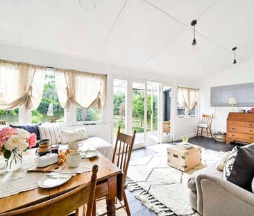 Wheatleys Eyot, Sunbury-on-thames, TW16 - Photo 1