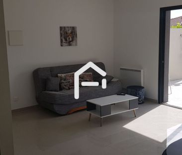 A louer : Maison meublé 2 pièces de 50 m² avec un jardin à Deyme - Photo 3