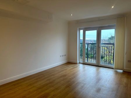 Heath Road, Twickenham, TW1 flat to rent - Photo 2