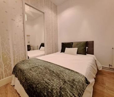 Calle de los Caños del Peral, Madrid, Community of Madrid 28013 - Photo 4