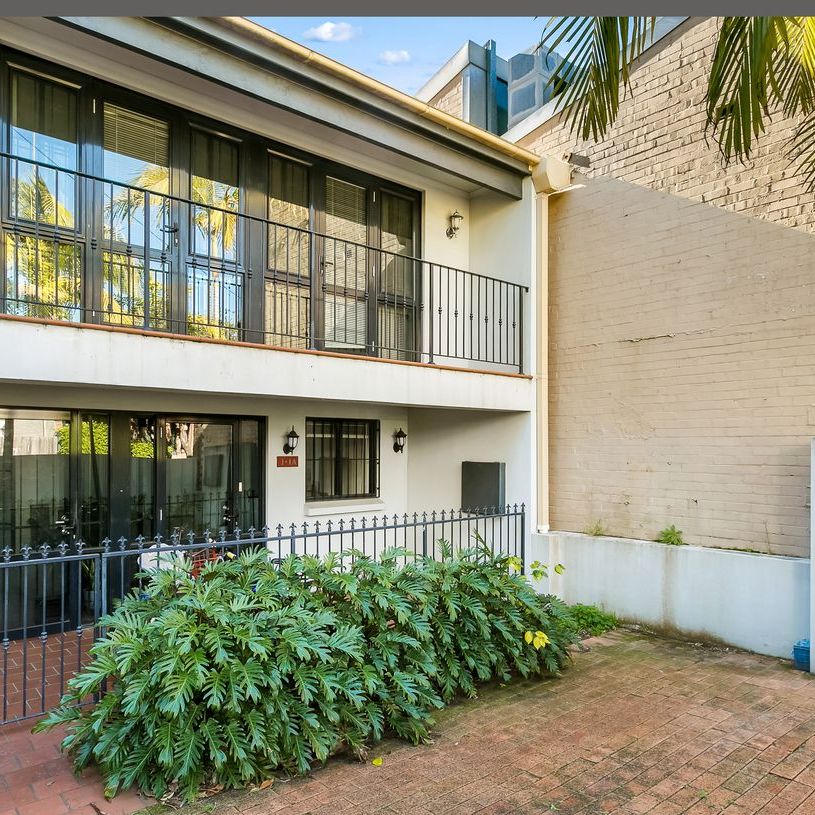 1a/1a Little Commodore Street, Newtown, NSW 2042 - Photo 1