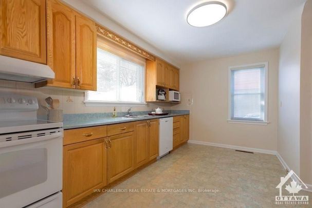 For Lease - 820 Smyth Road Unit# A, Elmvale Acres and Area, Ontario - Photo 1
