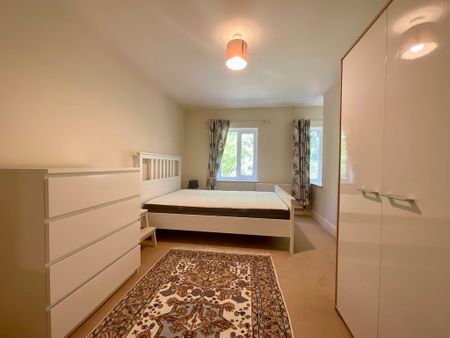 2 bedroom Apartment to let - Photo 5