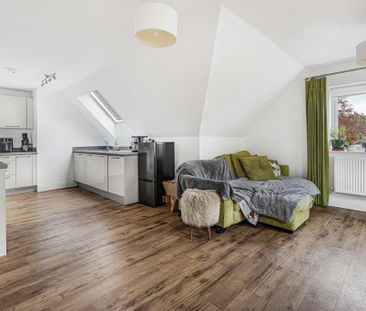 3 bedroom penthouse to rent - Photo 4