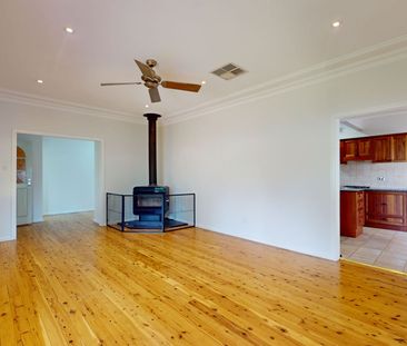 Character Filled South Dubbo Home - Photo 3