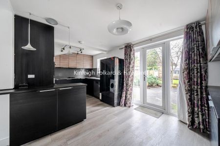 4 bedroom house to rent - Photo 3