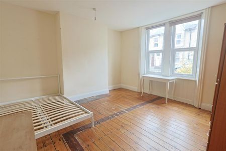 2 bedroom Flat to rent in Eighth Avenue, Heaton, Newcastle Upon Tyne NE6 - Photo 4