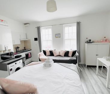 Studio to rent - Photo 3