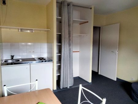 A LOUER STUDIO REDON 35600 ILLE ET VILAINE BRETAGNE - Photo 3