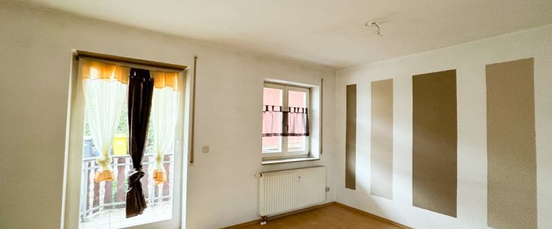 3-Raum-Balkonwohnung im Zentrum von Schlettau! - Photo 1