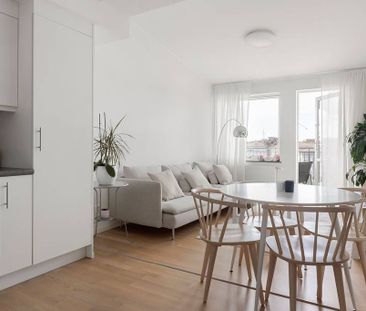 Gårdstensvägen, Angered - Photo 2