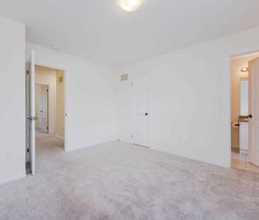 For Lease - 12 Deneb Street, Barrie, Ontario - Photo 4