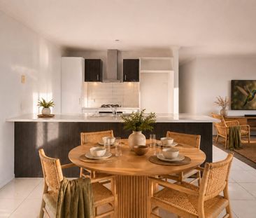 Spacious Family Living in a Quiet, Convenient Pakenham Pocket! - Photo 2