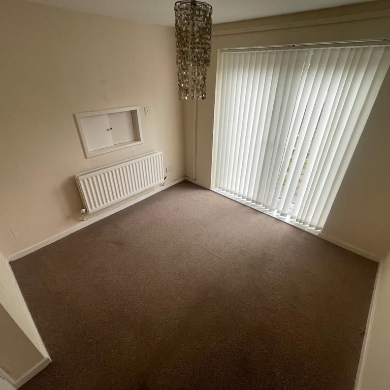 2 bedroom semi-detached house to rent - Photo 1