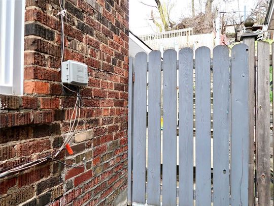 For Lease - 1514 Davenport Road Unit# 202, Toronto, Ontario - Photo 1