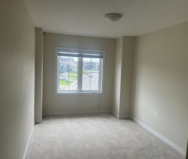 For Lease - 169 Vanilla Trail, Thorold, Ontario - Photo 3