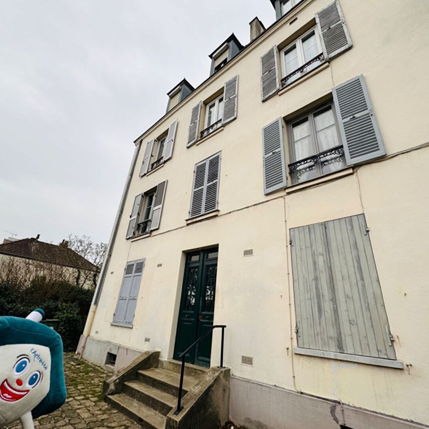 Location appartement 1 pièce, 12.87m², Thiais - Photo 1