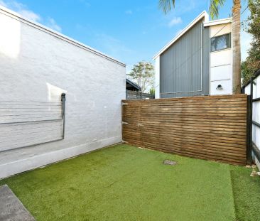 2 Storey Architecturally Designed Residence - Photo 3