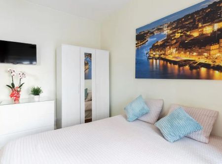 Avenida 5 de Outubro, Lisbon, Lisbon 1050-135 - Photo 4