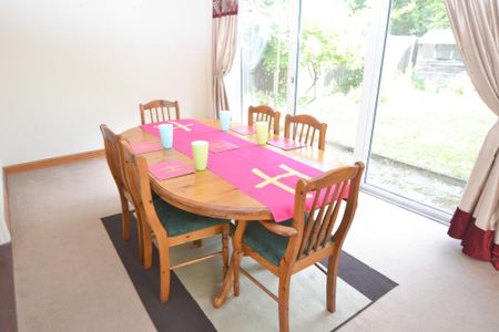 2 bedroom semi-detached house to rent - Photo 2